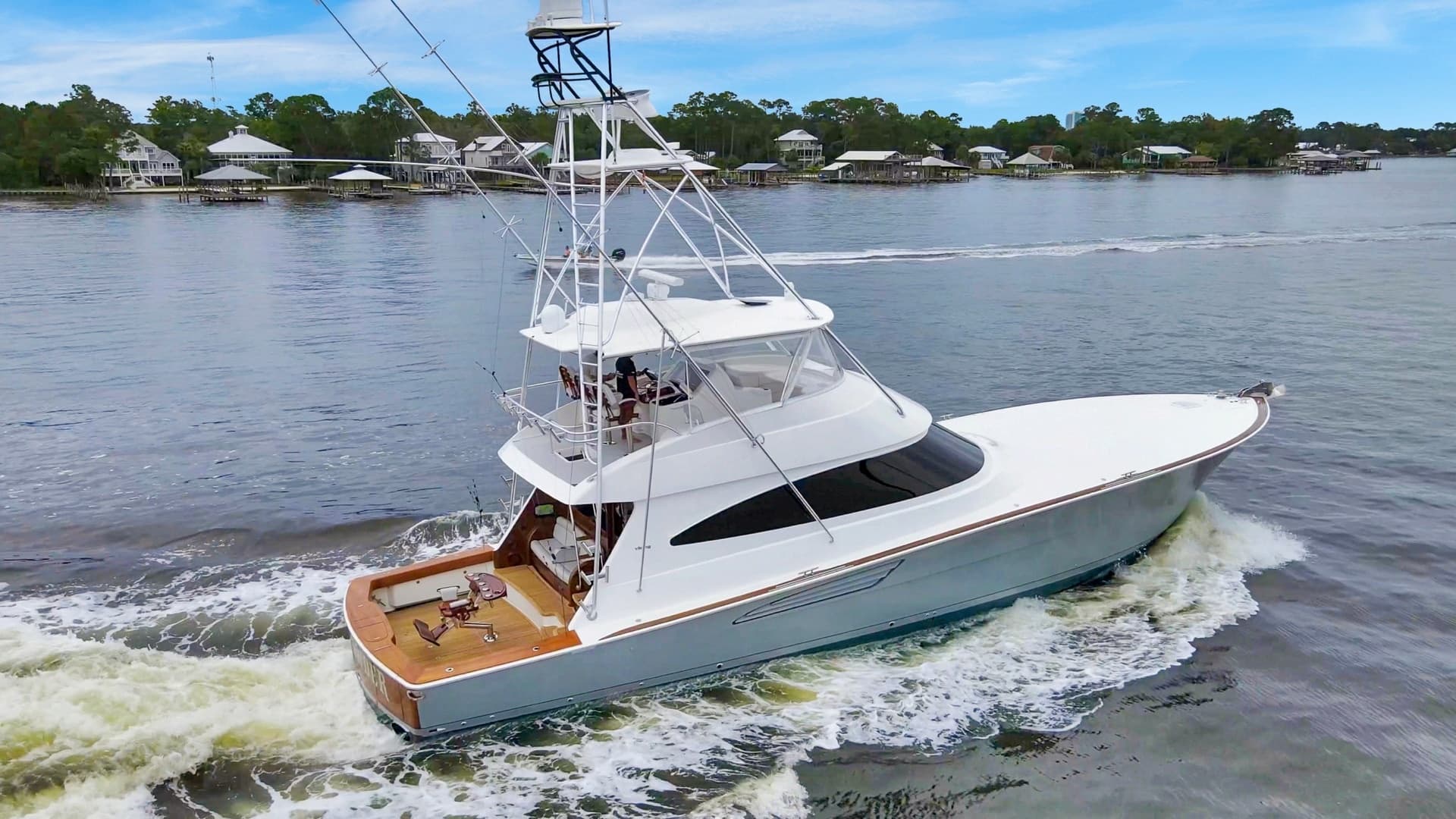 2020 68 Viking Convertible Gunpowder Exterior (11)