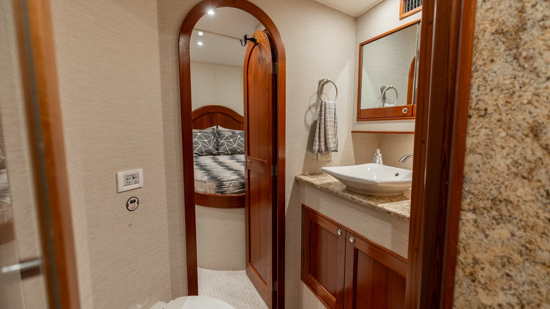 Luxurious Ensuite Bathroom