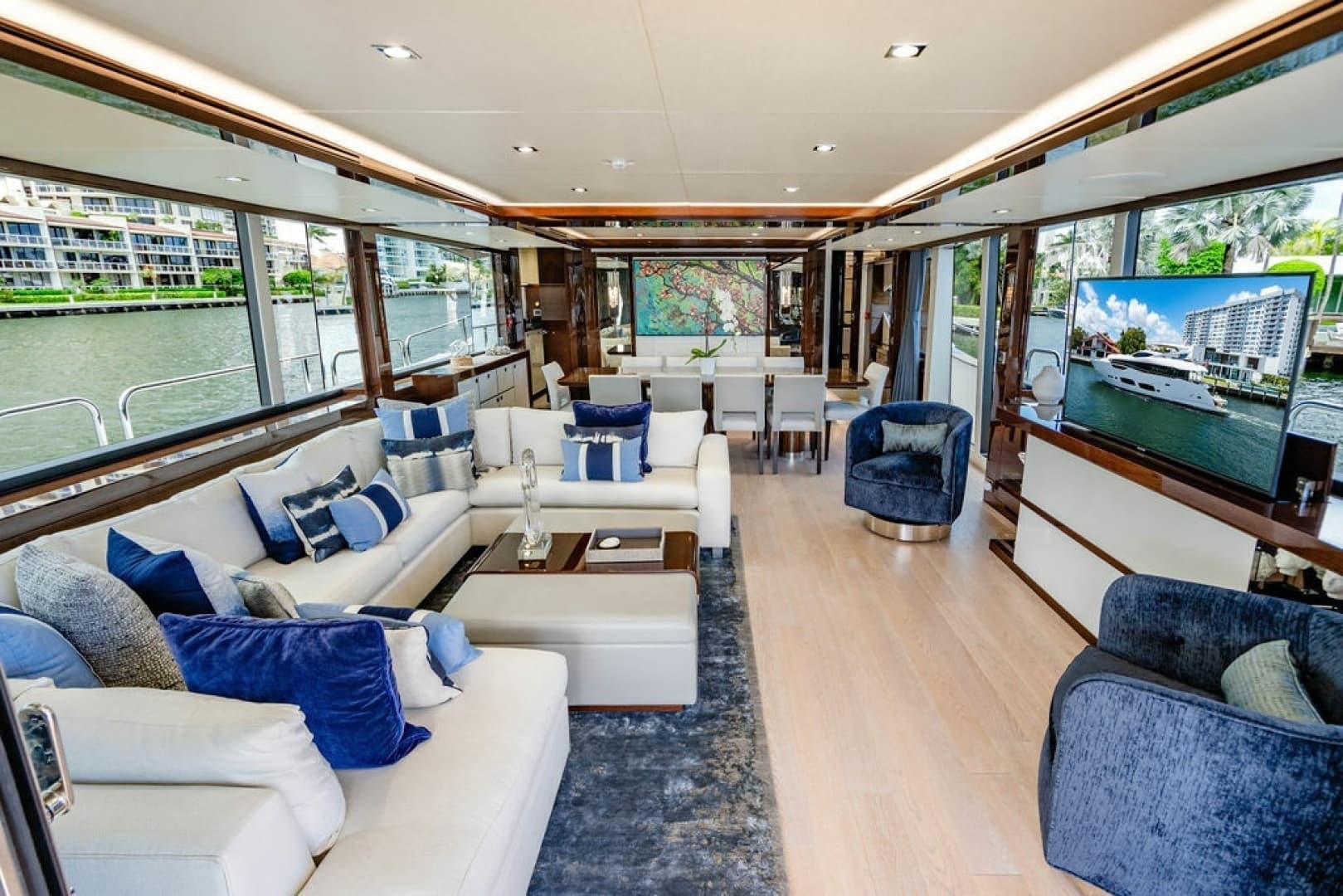 2019 Sunseeker 95 Motor Yacht