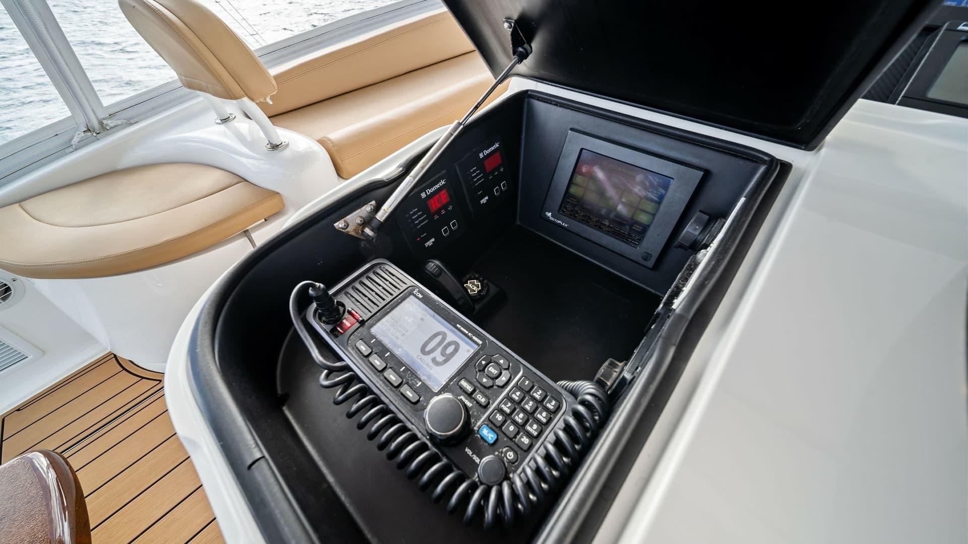 Flybridge Navigation Console