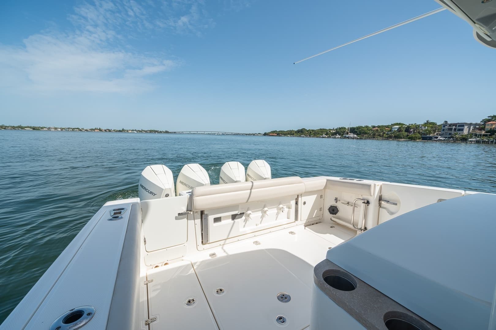 Boston Whaler 380 Outrage - Worth the Tiempo