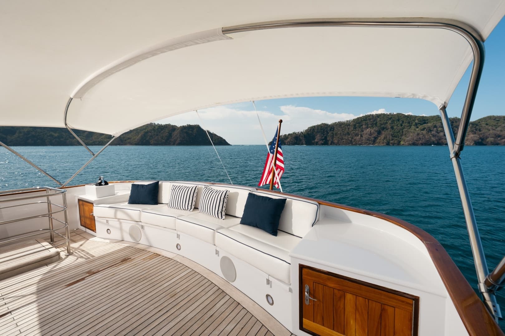 1971 Feadship 101 Top Deck Seating 