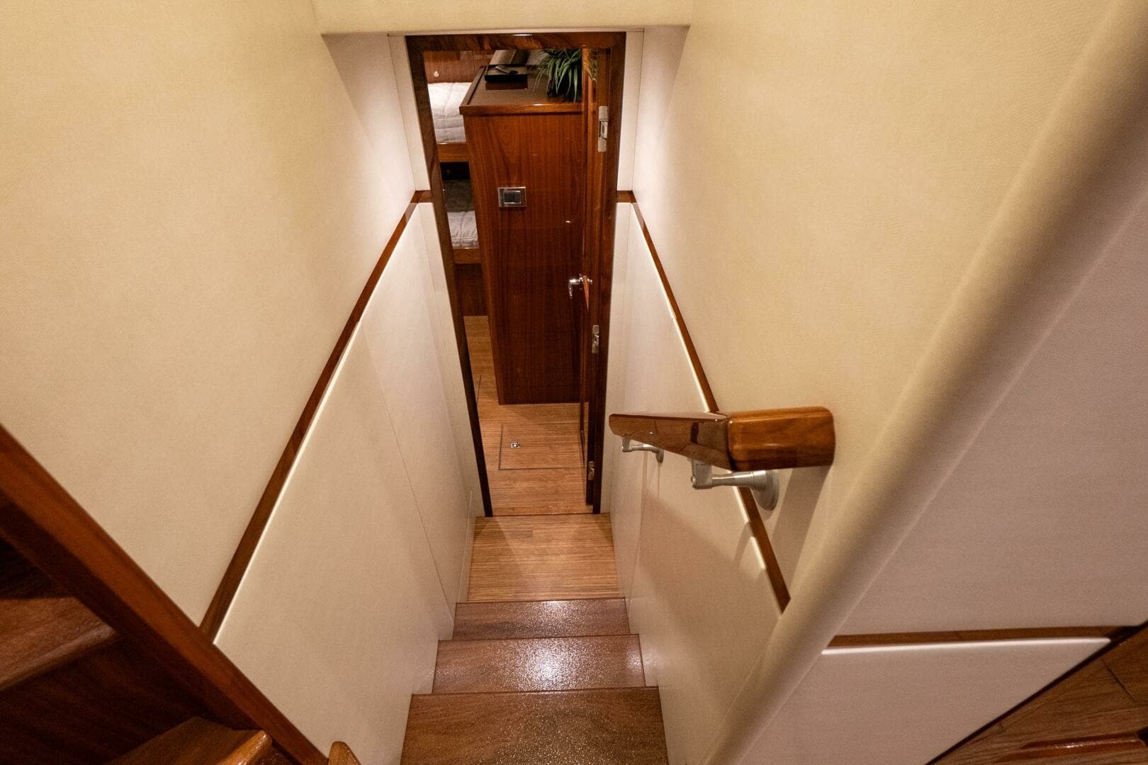 2021 72 Viking EB Our Trade Crew Quarters (1)