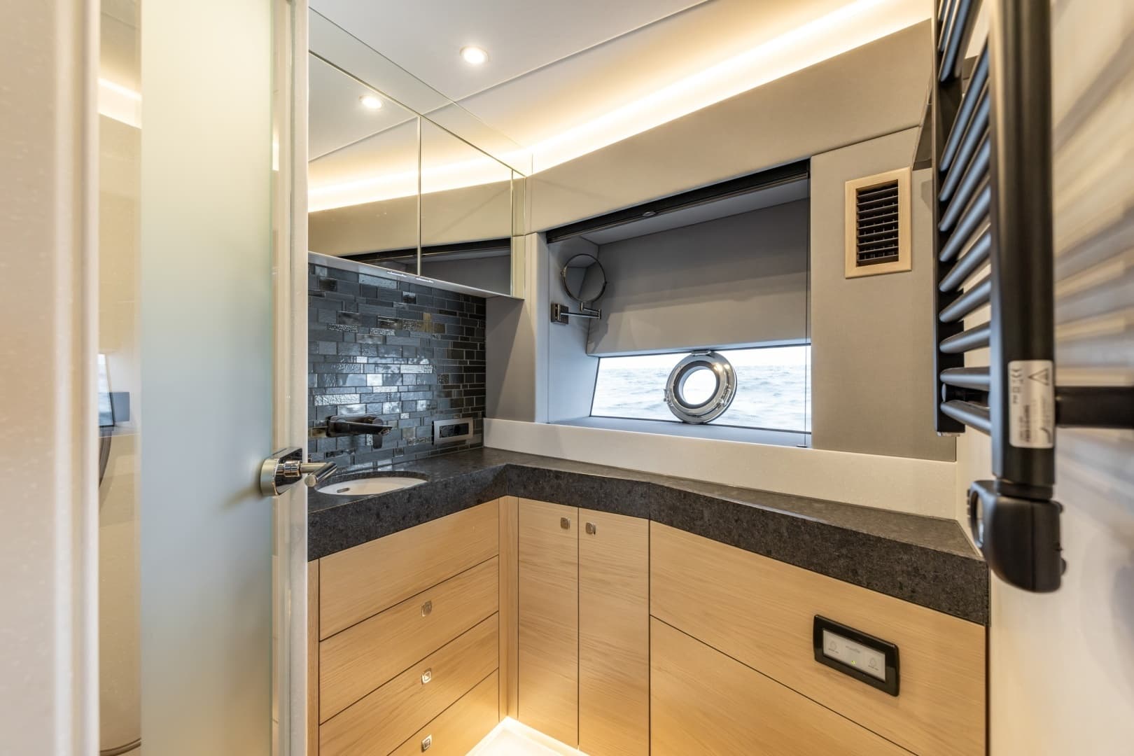 Steeler 72 TWO BUBBLES - Interior