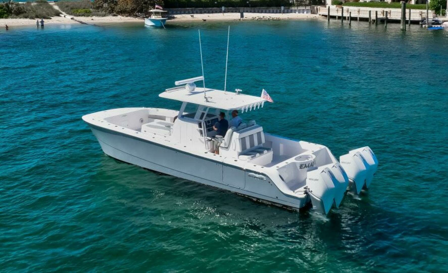 Invincible 35 Emanon - Exterior Profile