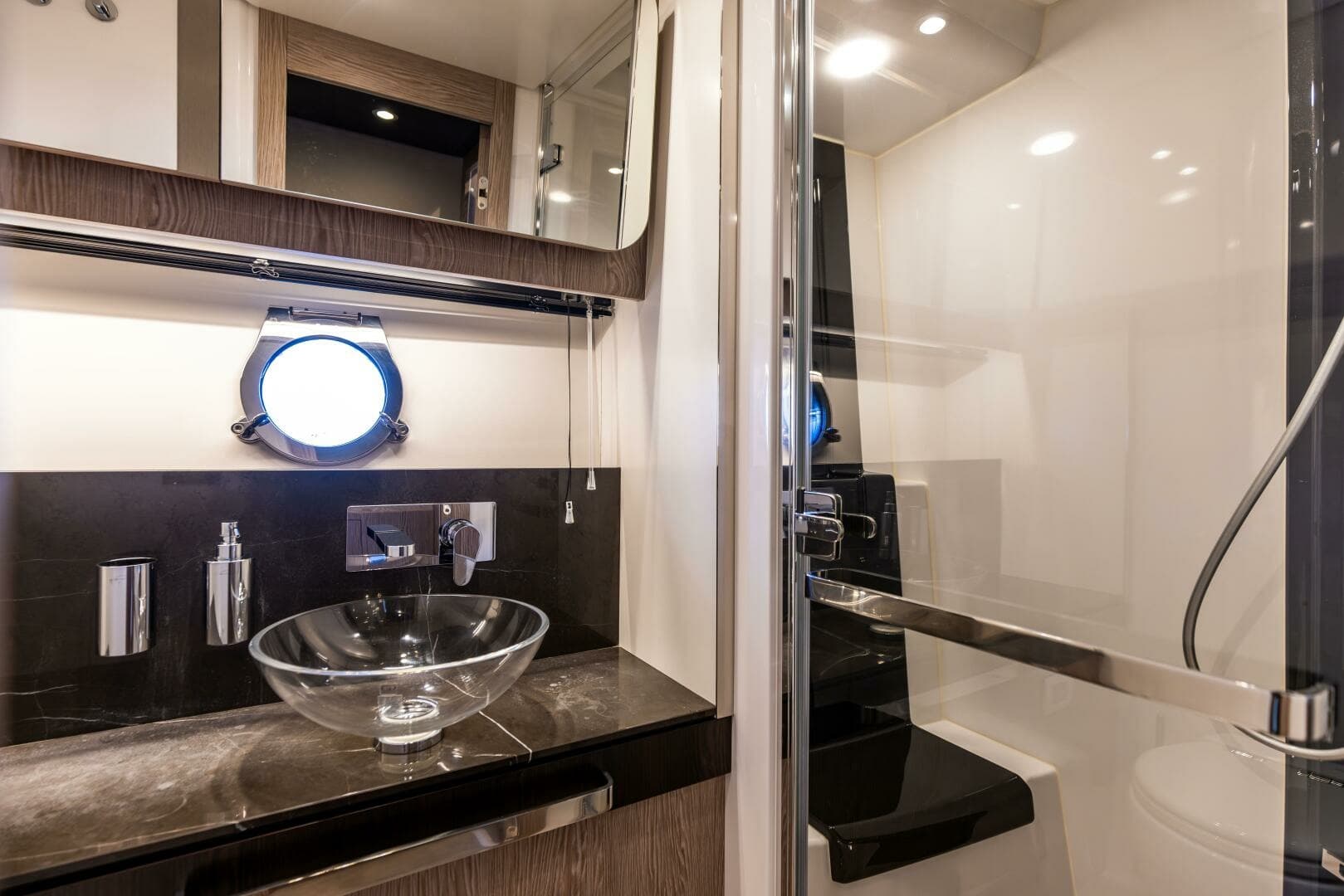 Azimut 60 - Azure - Head