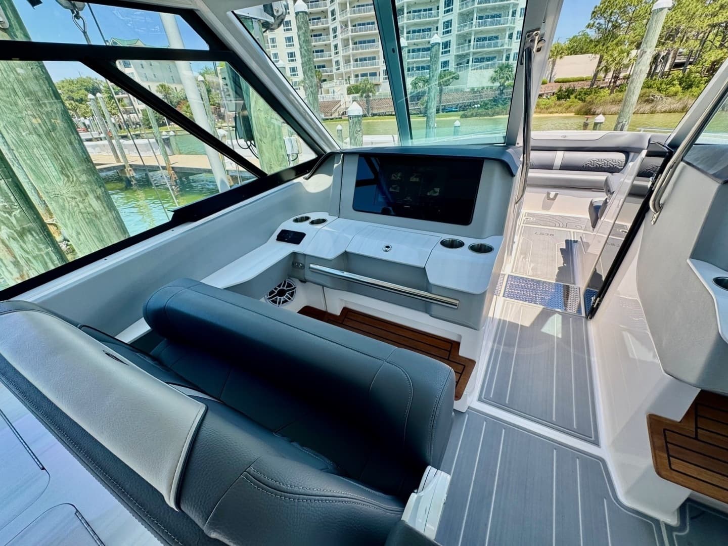 2025 Regal LS36-