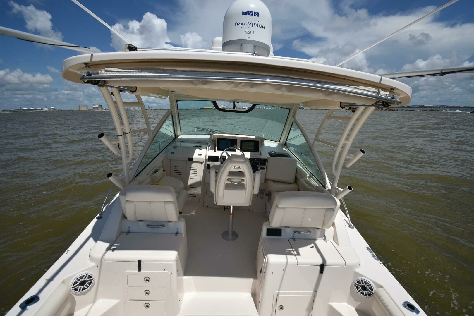 2016 Grady-White 330 Express 