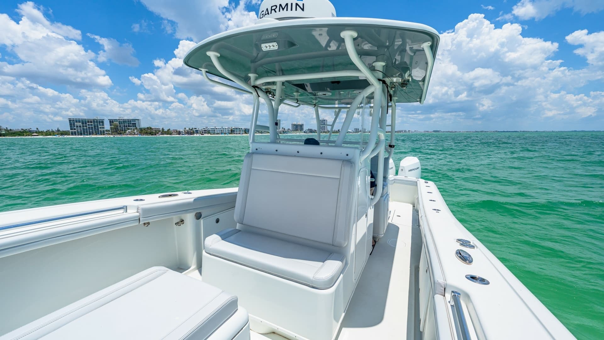 Center Console Helm Seating Area