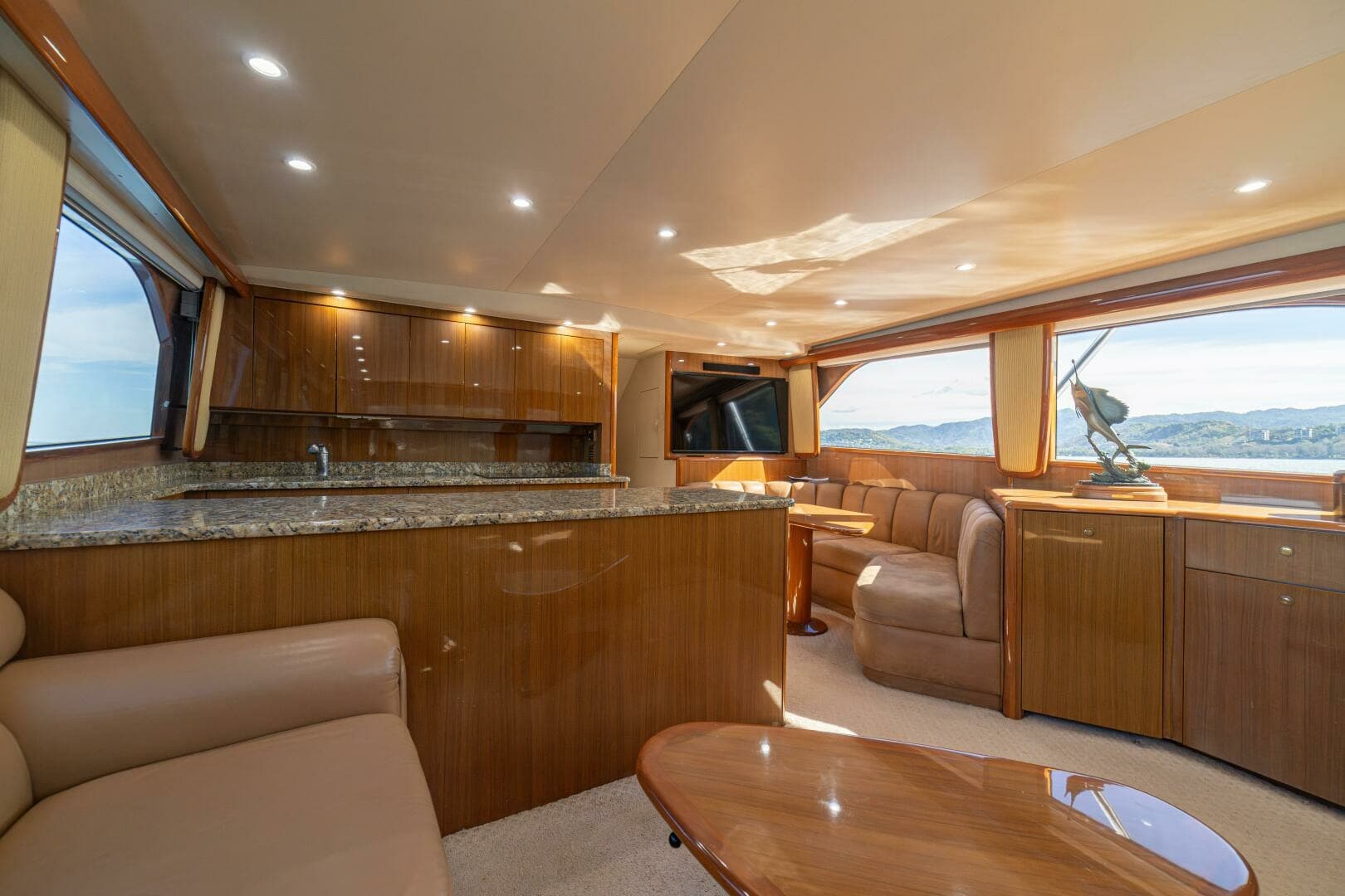 2006 Viking 56 "Scandaloso"