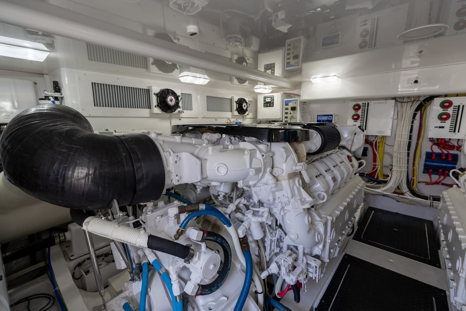 2018 52 Viking Sport Tower Wild Eagle Engine Room (4)