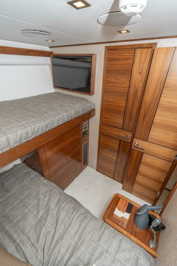 2025 Viking 90C "Zatara" 