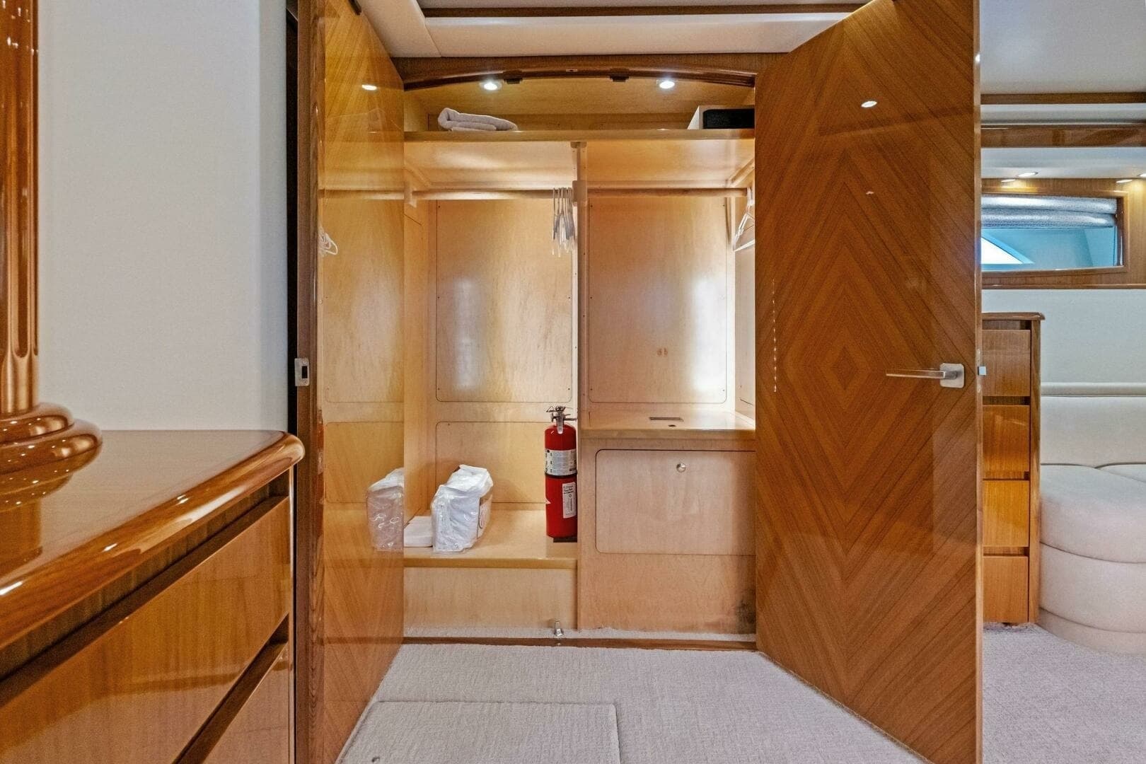 2012 82 Viking Convertible - Lady Di