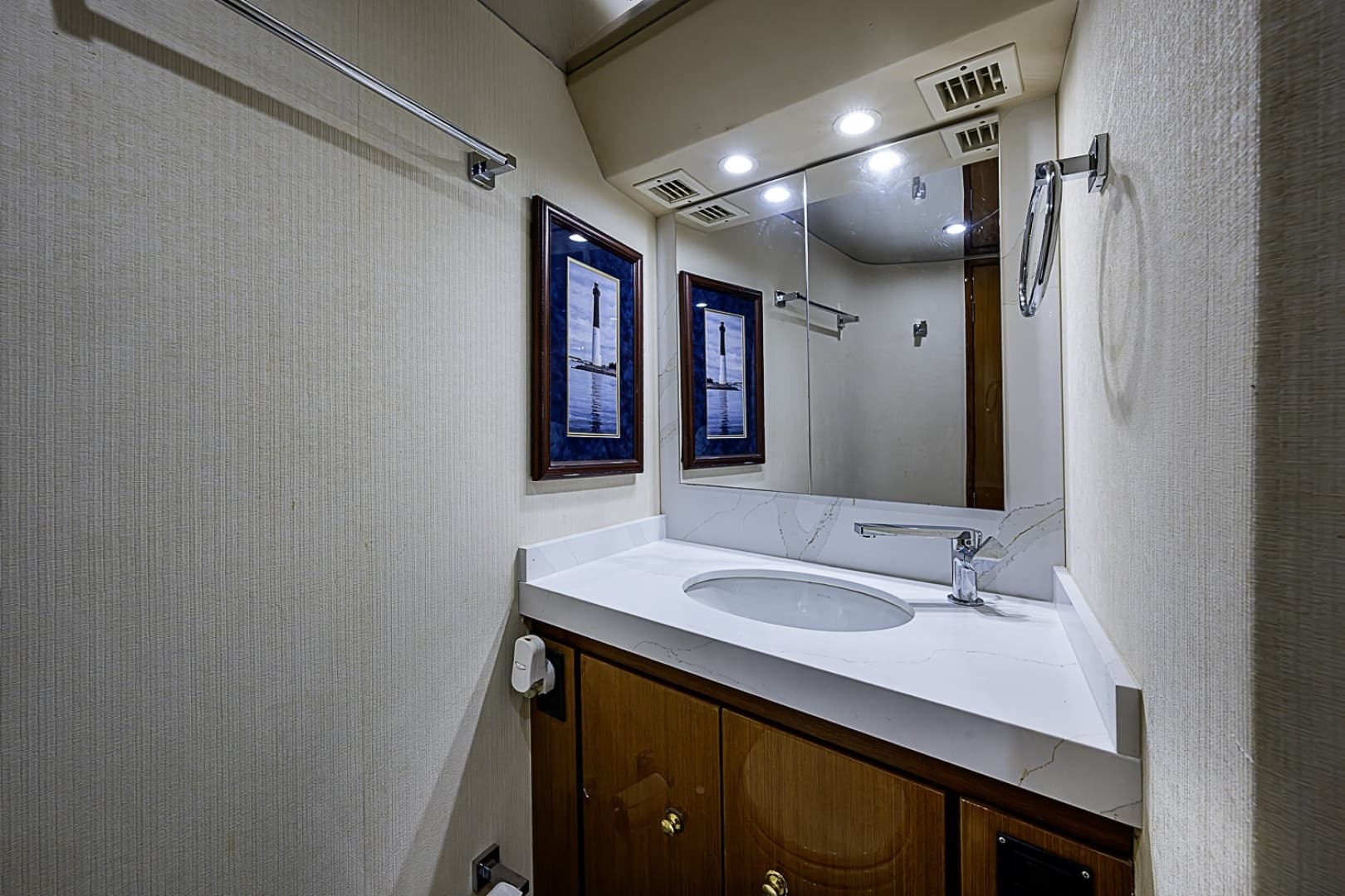 Viking 52 - Catchin Time - Stateroom