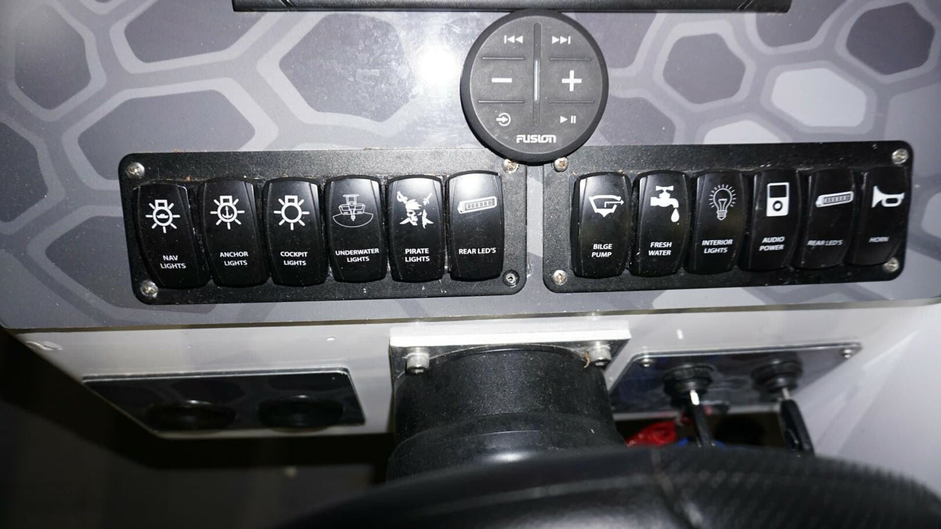 1998 32 Active Thunder 32 CC Ms. Rita Helm  (6)