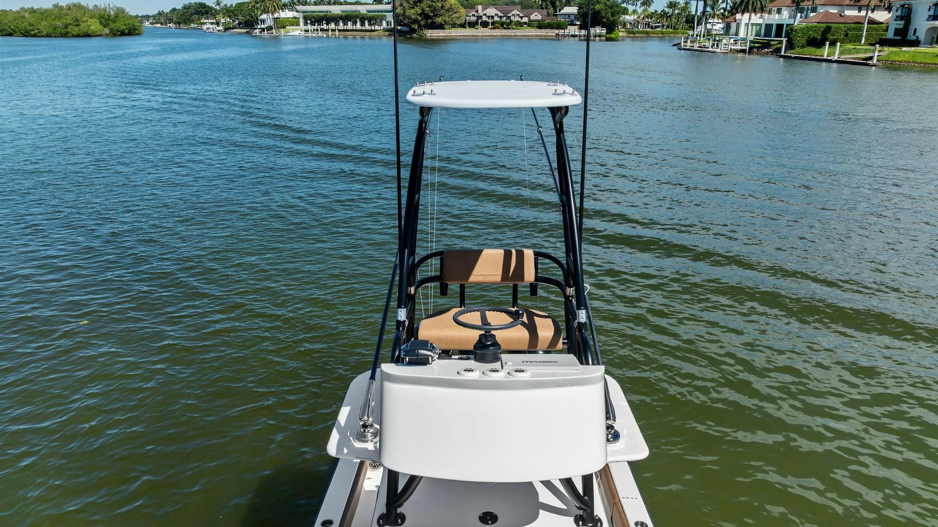 Flybridge Helm Station with Tower