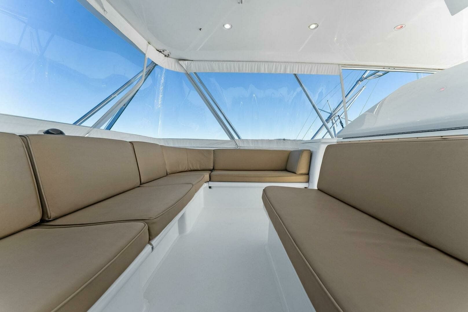 2007 Hatteras 64 Convertible -CHUPACABRA: Enclosed Flybridge Seating Area
