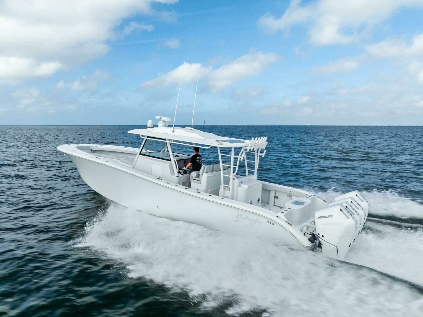 2024 42 Yellowfin