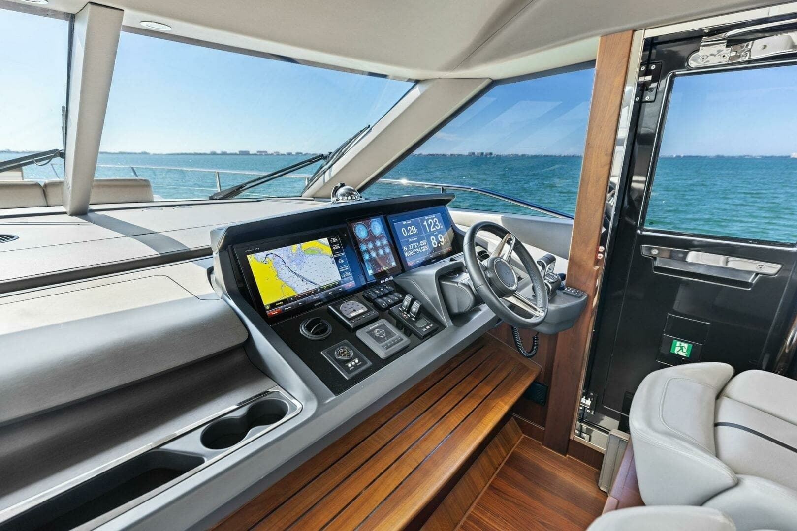2018 Princess Y75 Motor Yacht