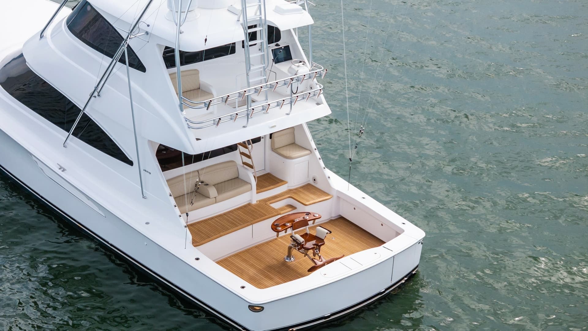 Aft Deck with Fishing Chair