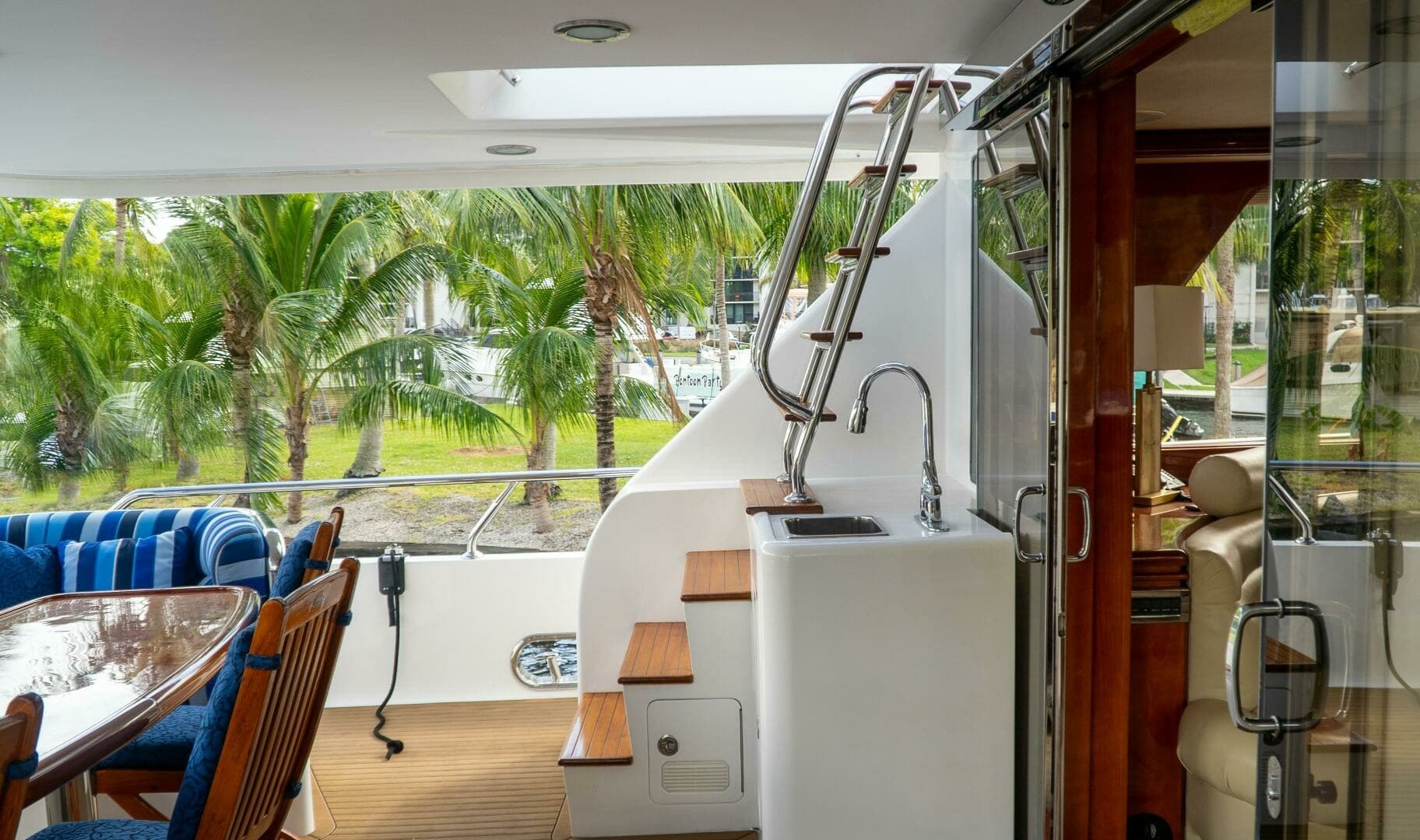 2005 Ocean Alexander 80 motoryacht