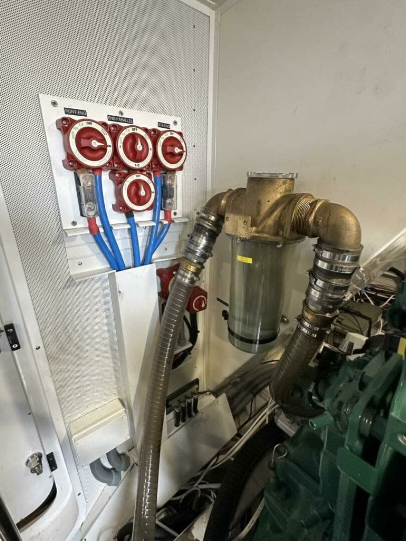 Outer Reef 62 SOUTH  PAWS - Engine Room