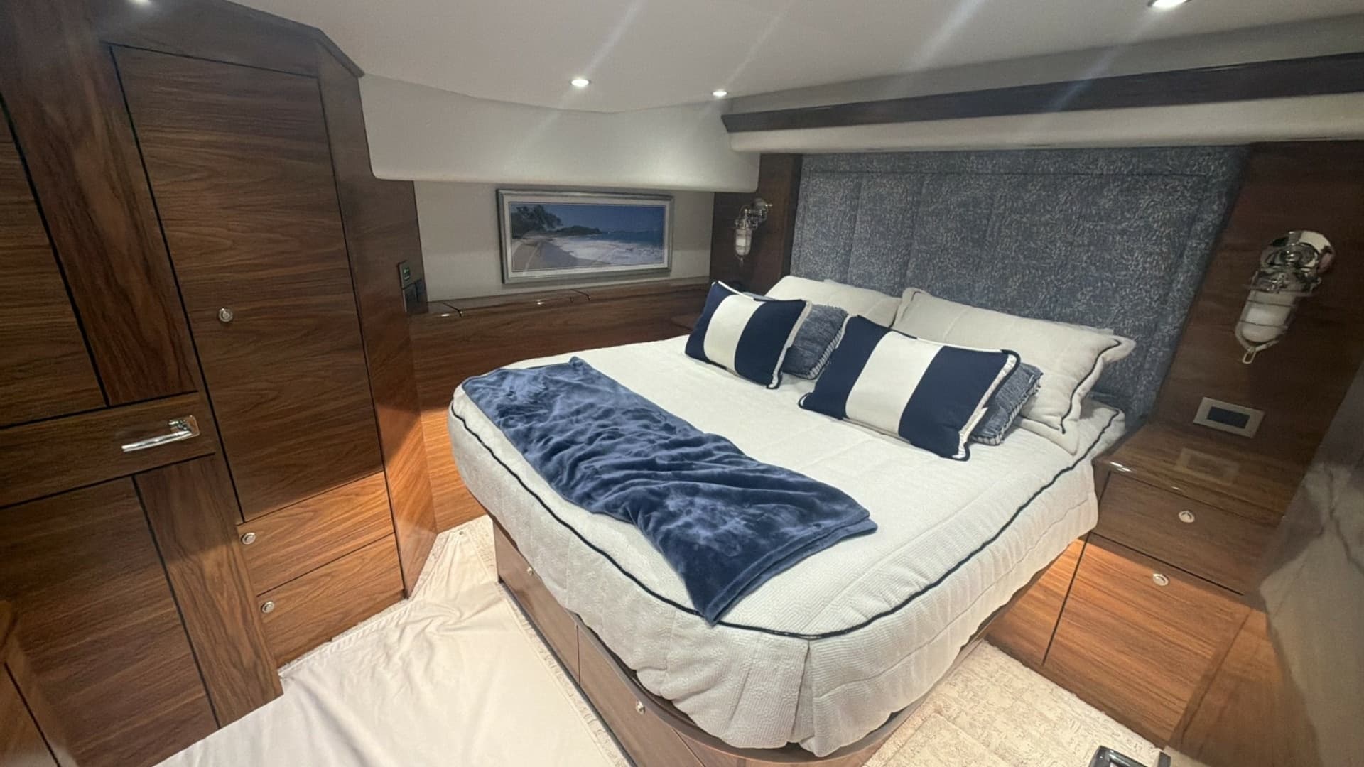 2024 Viking 64 Convertible 'Southern Grace'