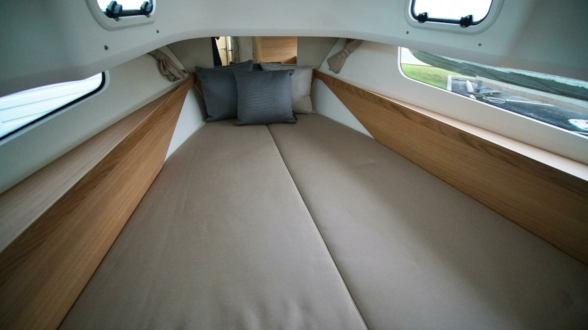 Nimbus Tender 11 - Forward Berth