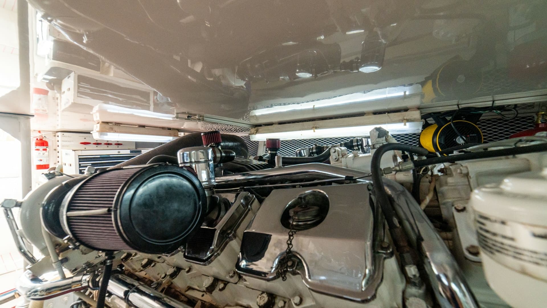 2001 Viking 61 Convertible- Caliente- Engine Room