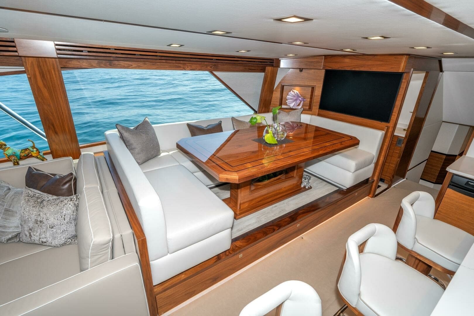 2025 Viking 90C "Zatara" 