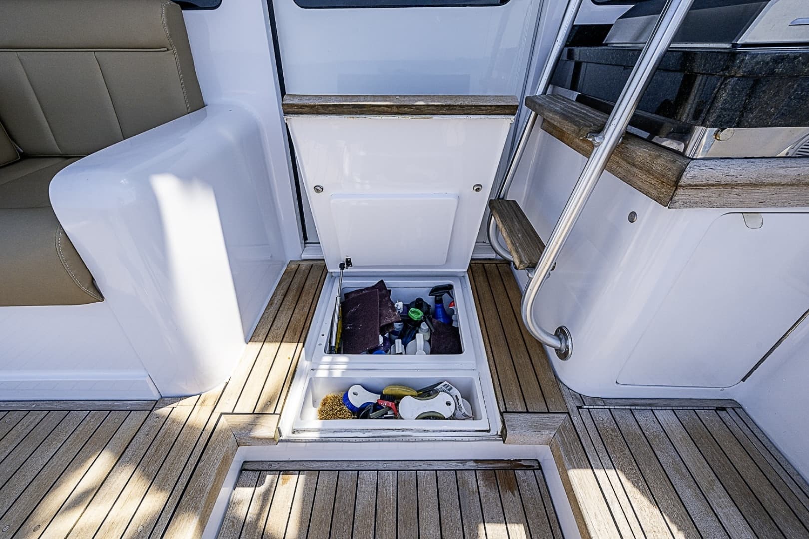 Viking 52 - Catchin Time - Cockpit