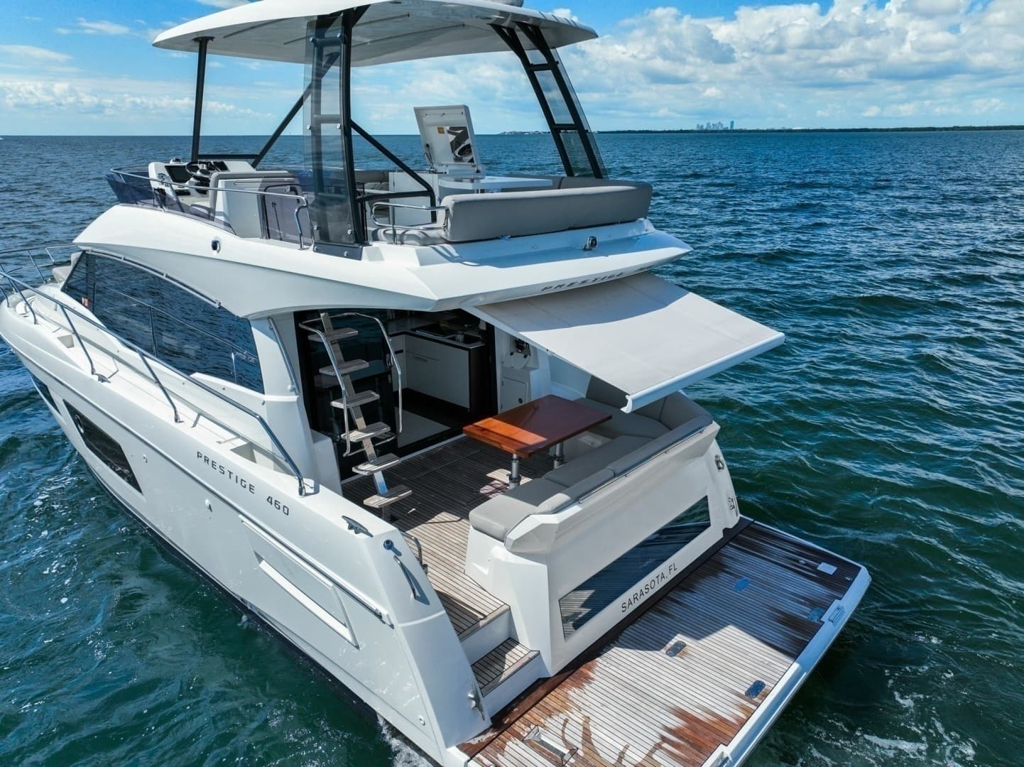 2020 Prestige 460 Flybridge
