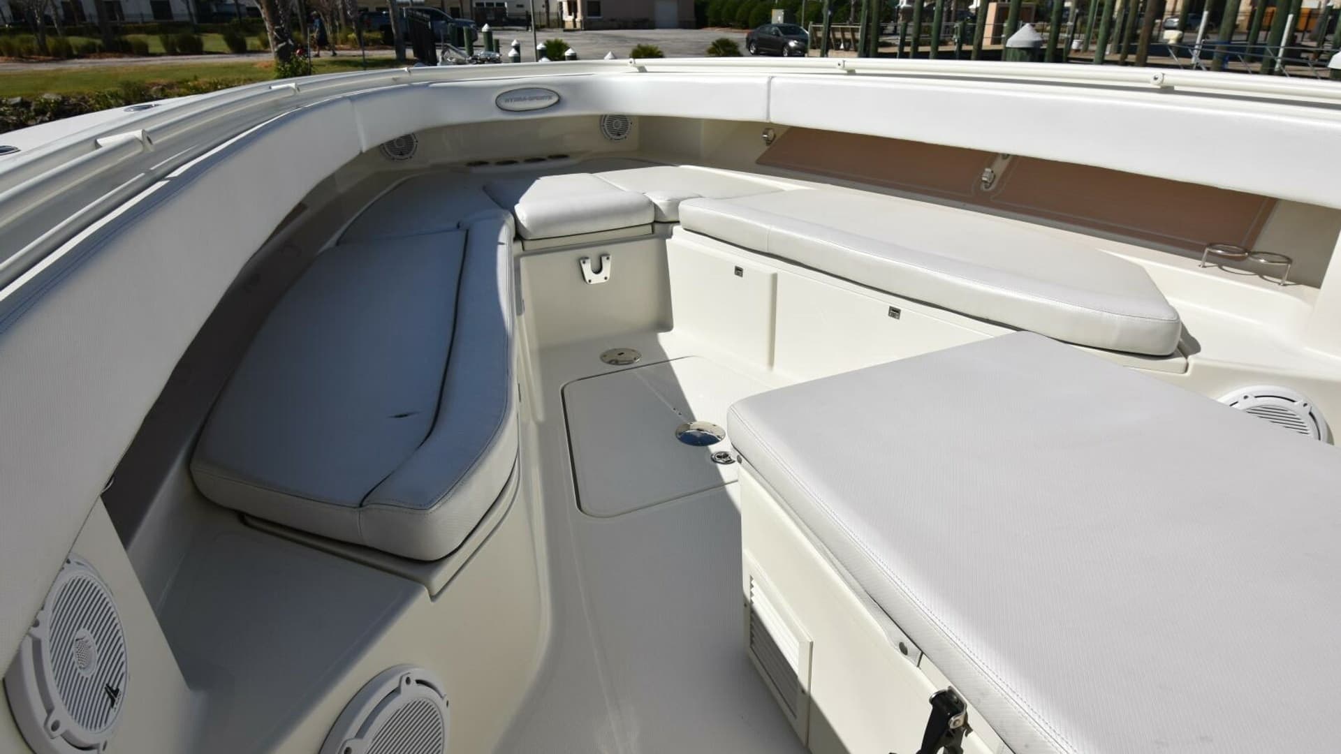 2012 42 Hydra-Sports SF - A Salt Weapon - Forward Seating/Storage