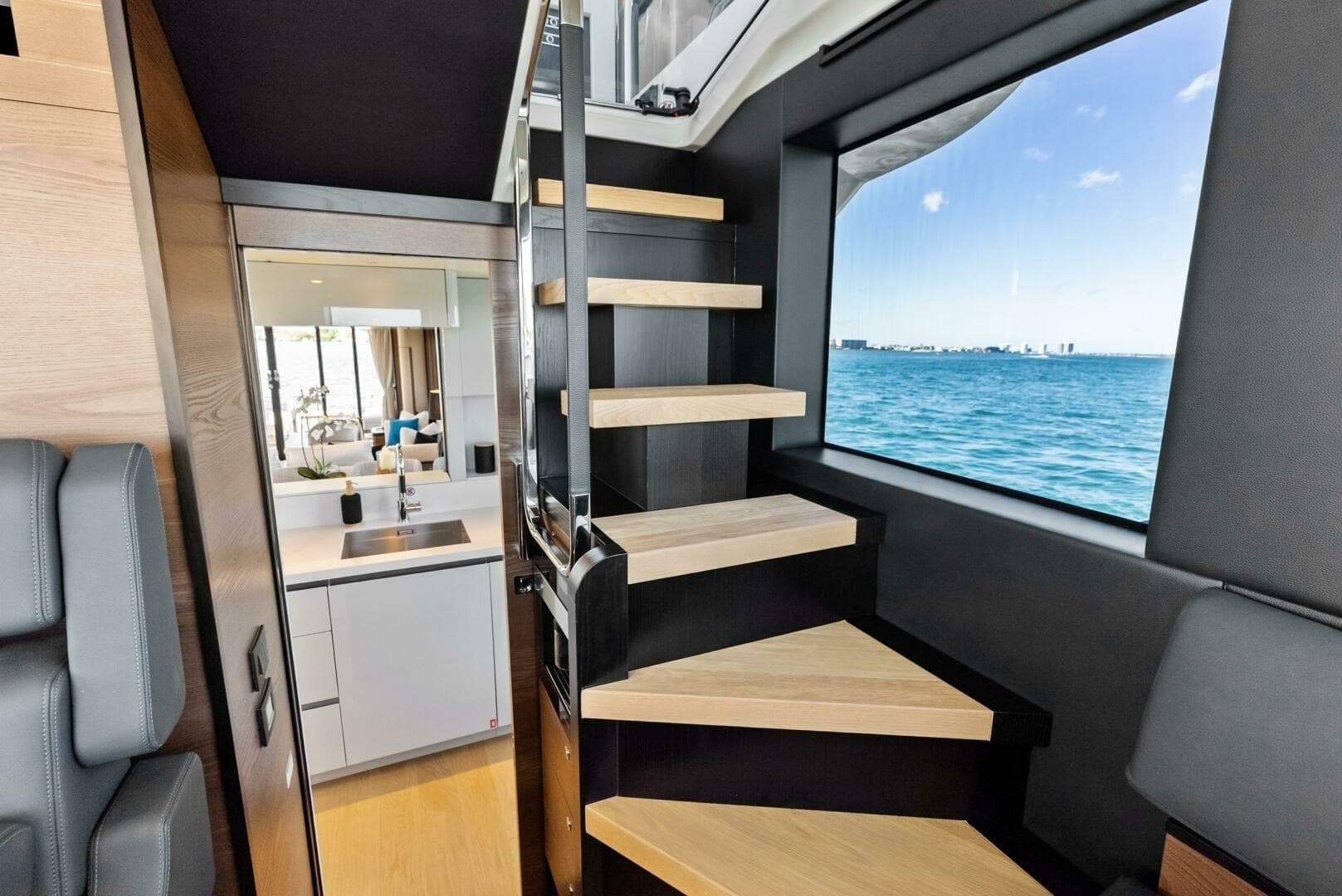 2025 Absolute 75 Navetta