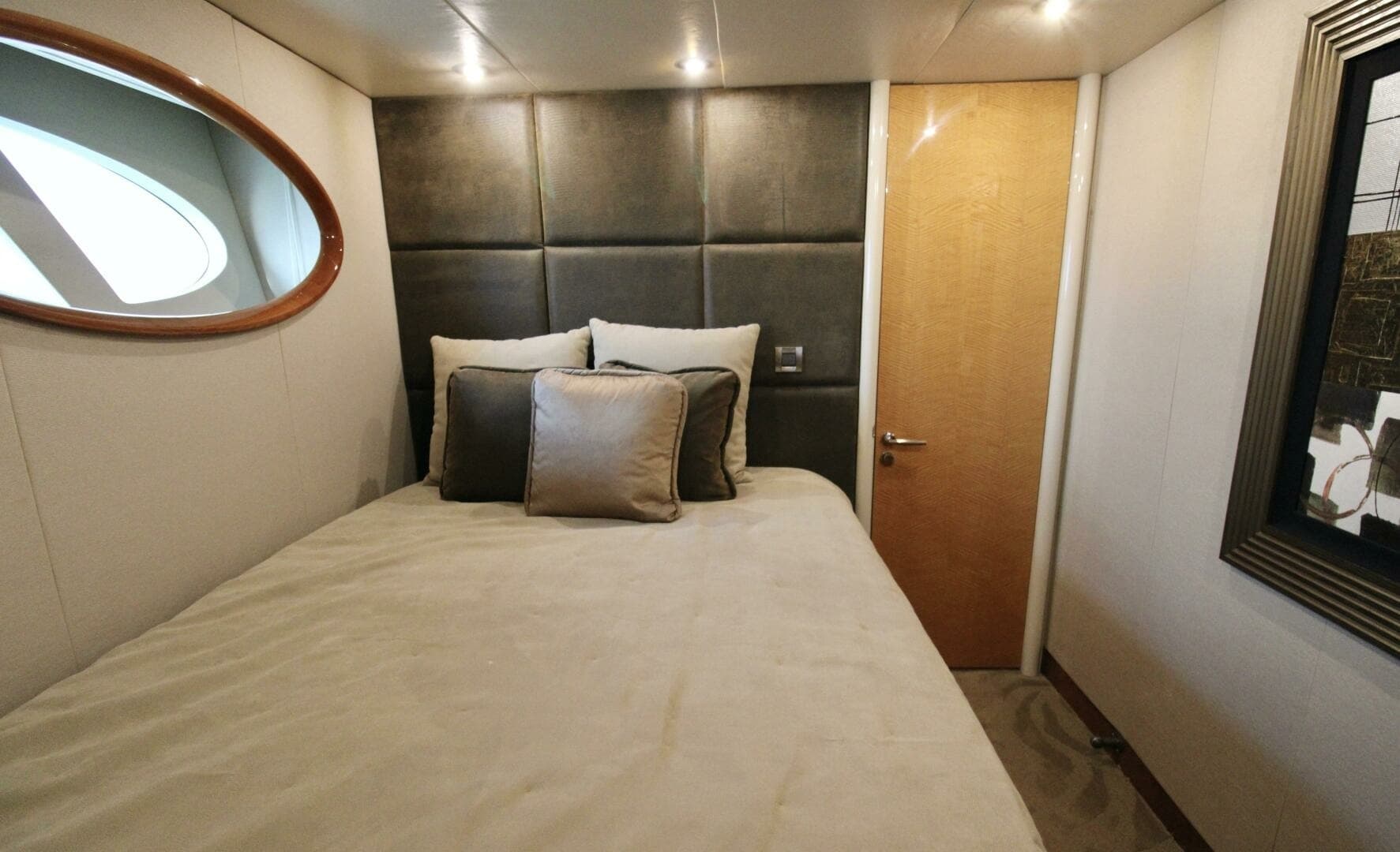 2007 Lazzara 74 Motor Yacht Kathleen