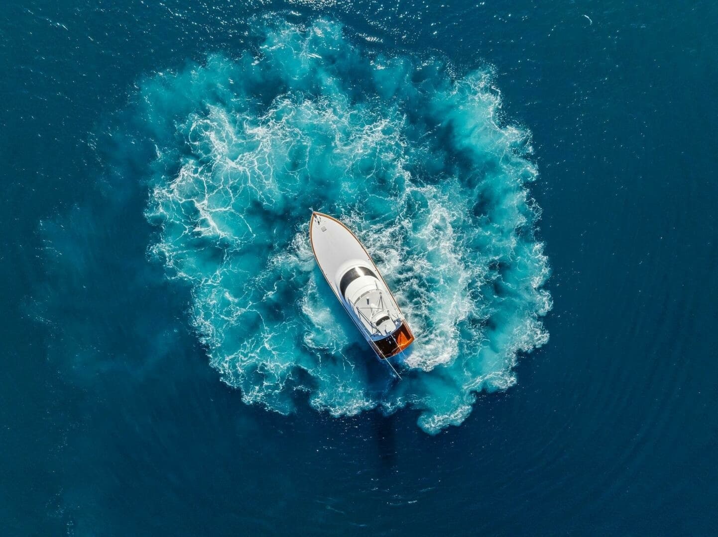 2023 Viking 64 Convertible- SIN PELO- 