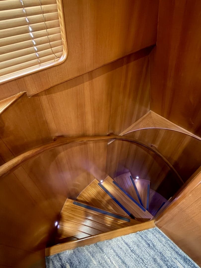 Alaskan 70 OHANA - Interior