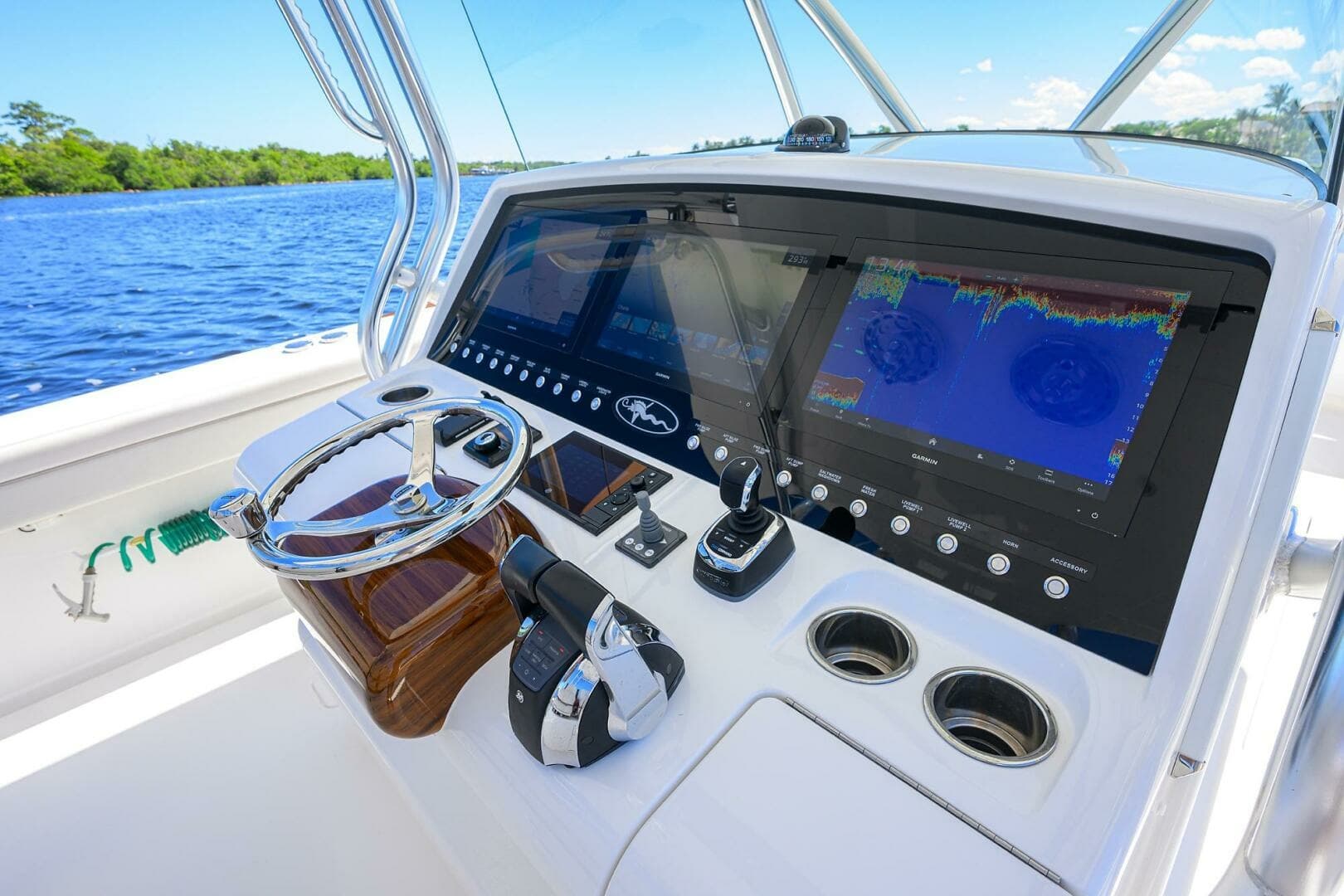 Helm Station