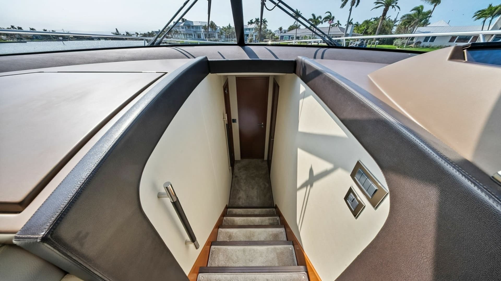 2015 Prestige 550 'Legacy'