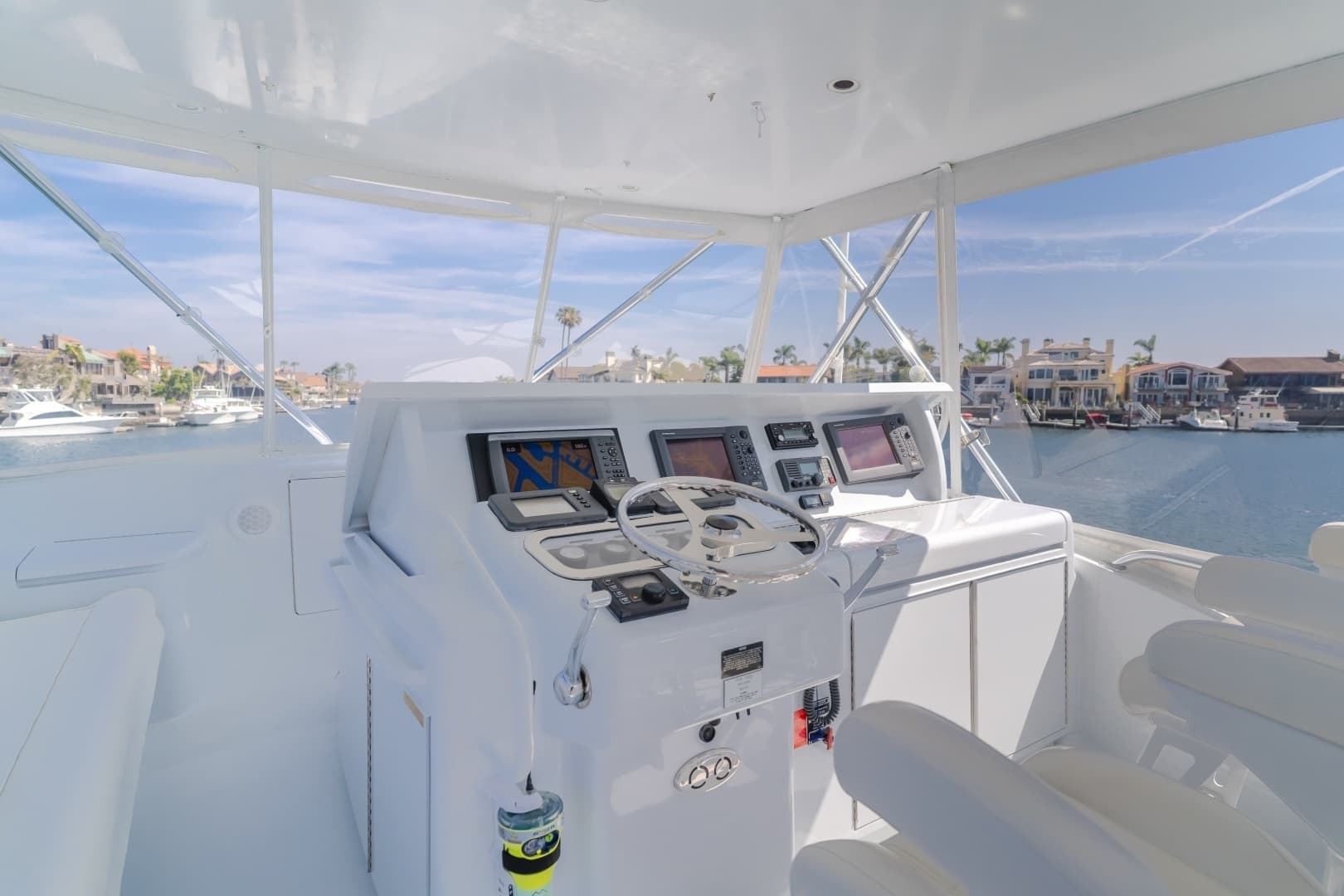 2003 Hatteras 54 Convertible - BRAINWAVE