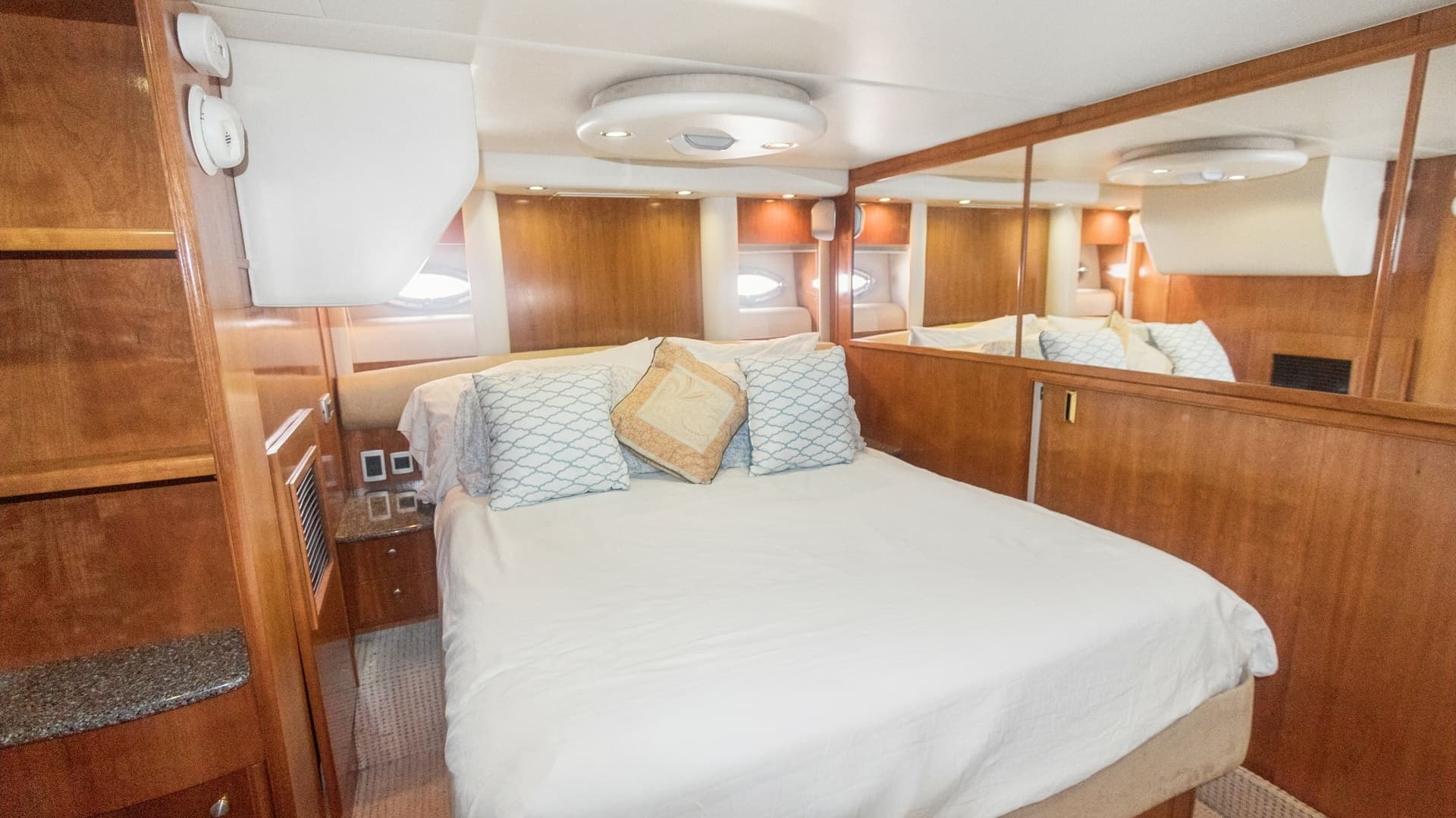 Master Stateroom with Queen Bed
