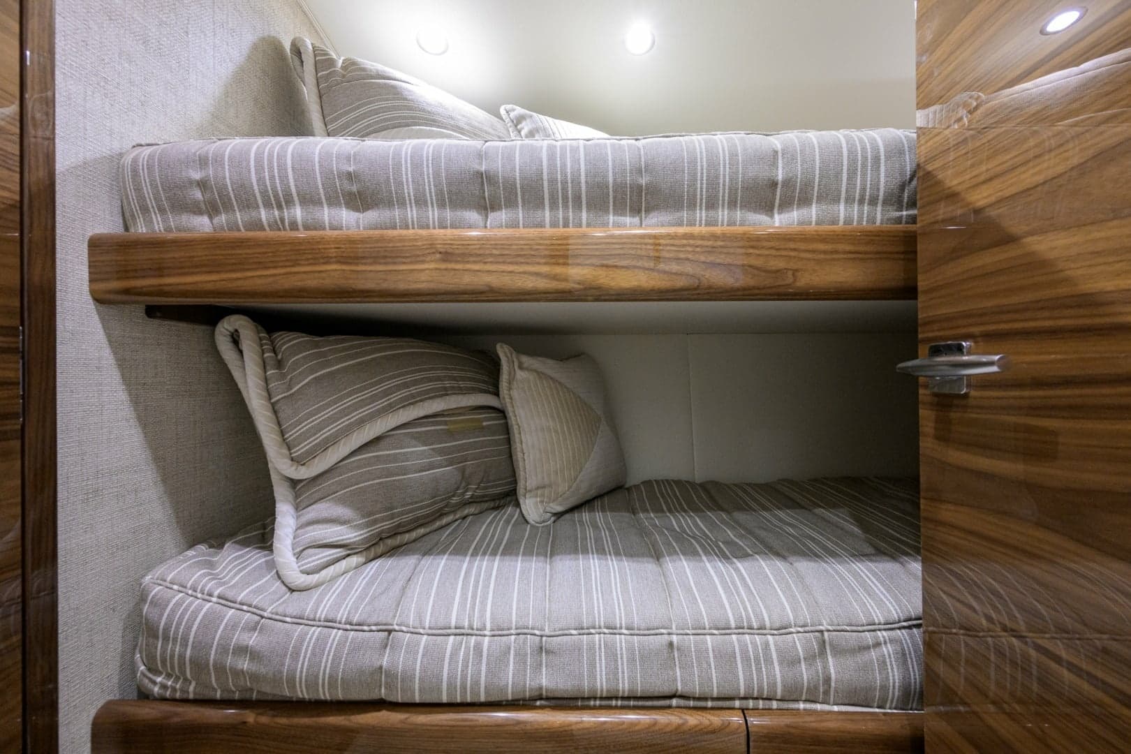 Viking 54 - Dog House - Stateroom