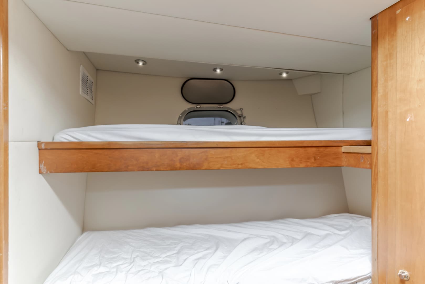 2002 Destiny 104 Raised Pilothouse