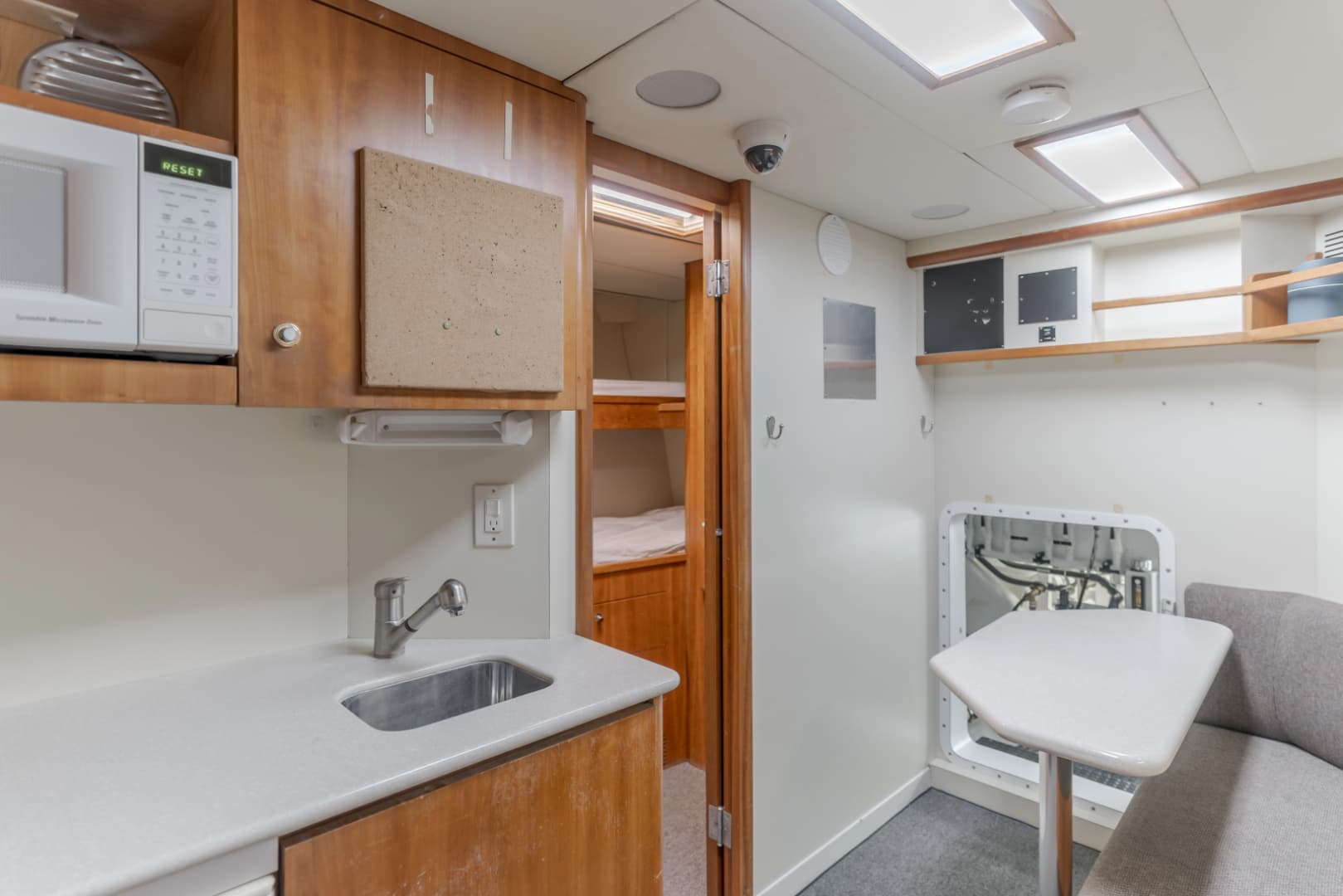 2002 Destiny 104 Raised Pilothouse