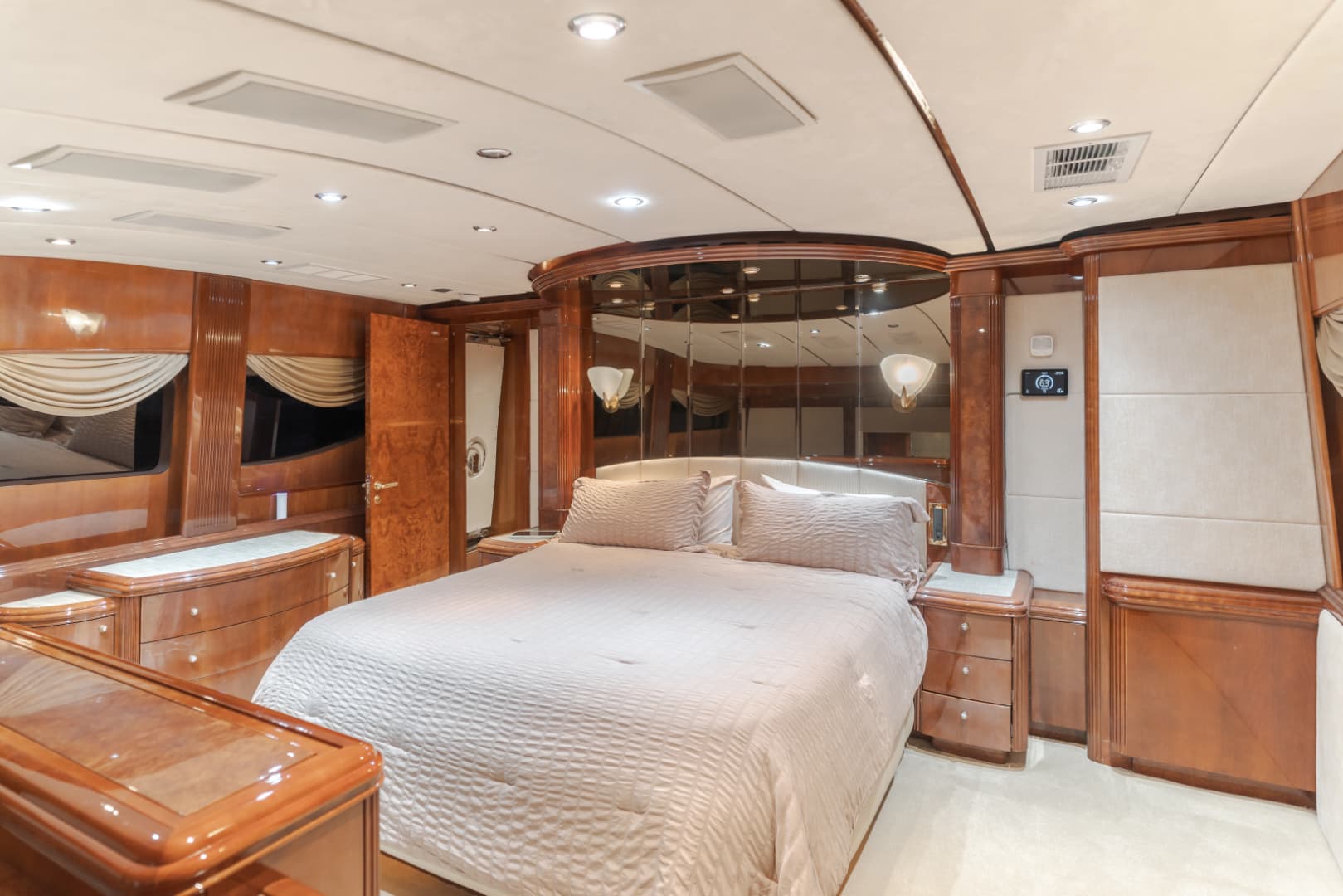 2002 Destiny 104 Raised Pilothouse