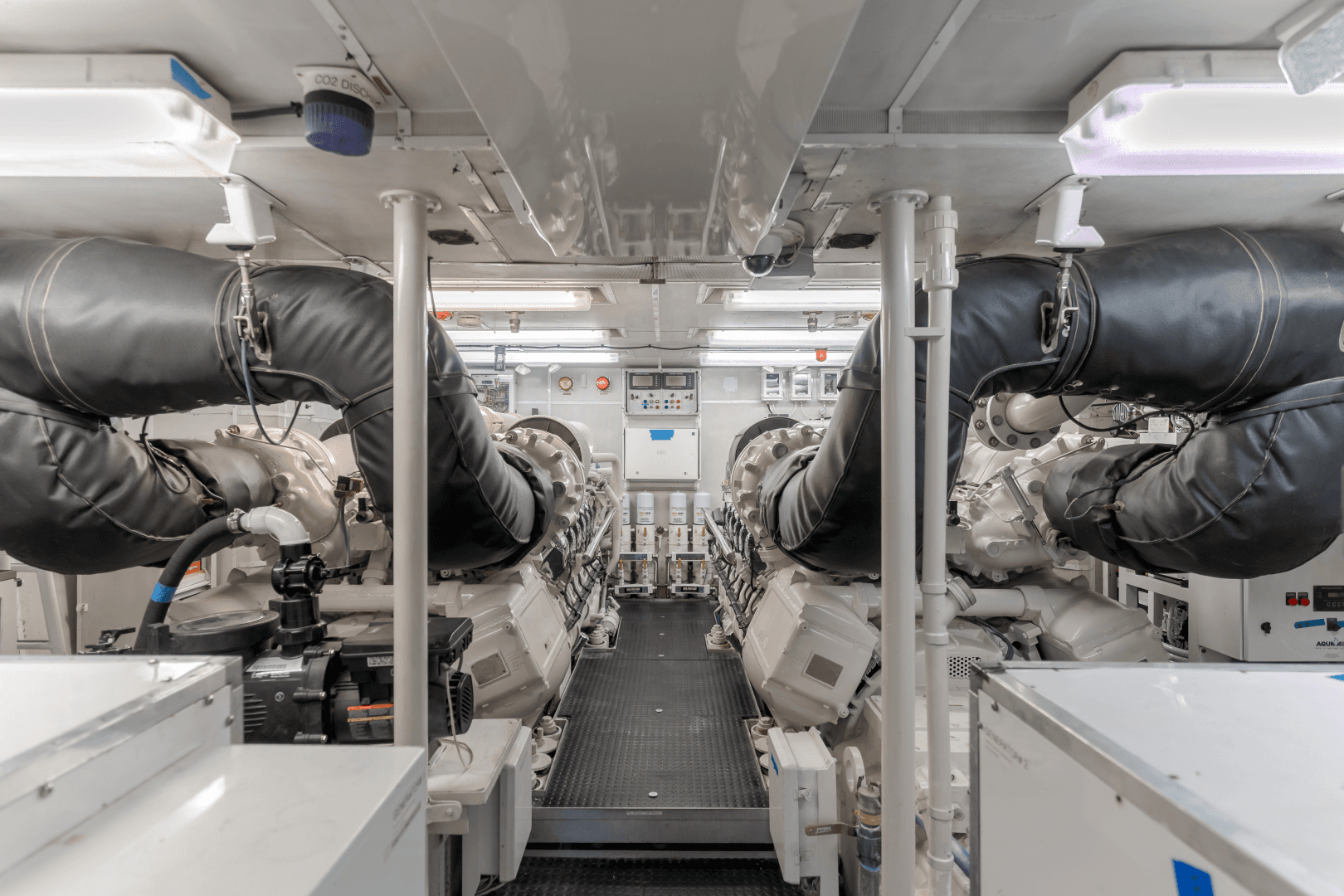 2002 Destiny 104 Raised Pilothouse