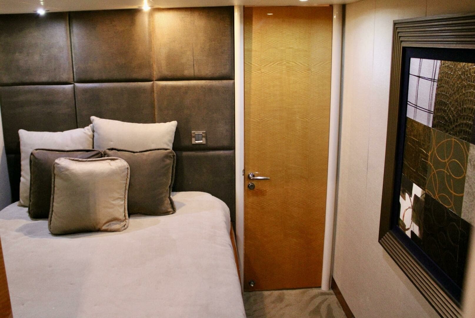 2007 Lazzara 74 Motor Yacht Kathleen