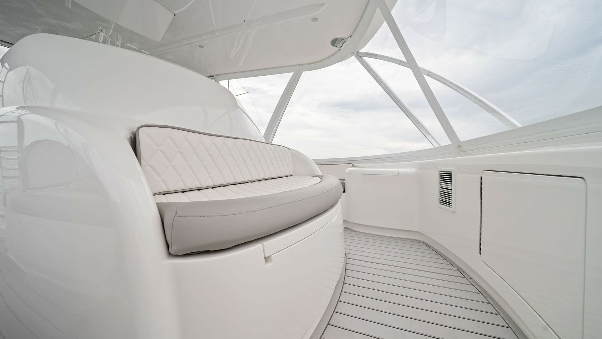 Flybridge Seating Area