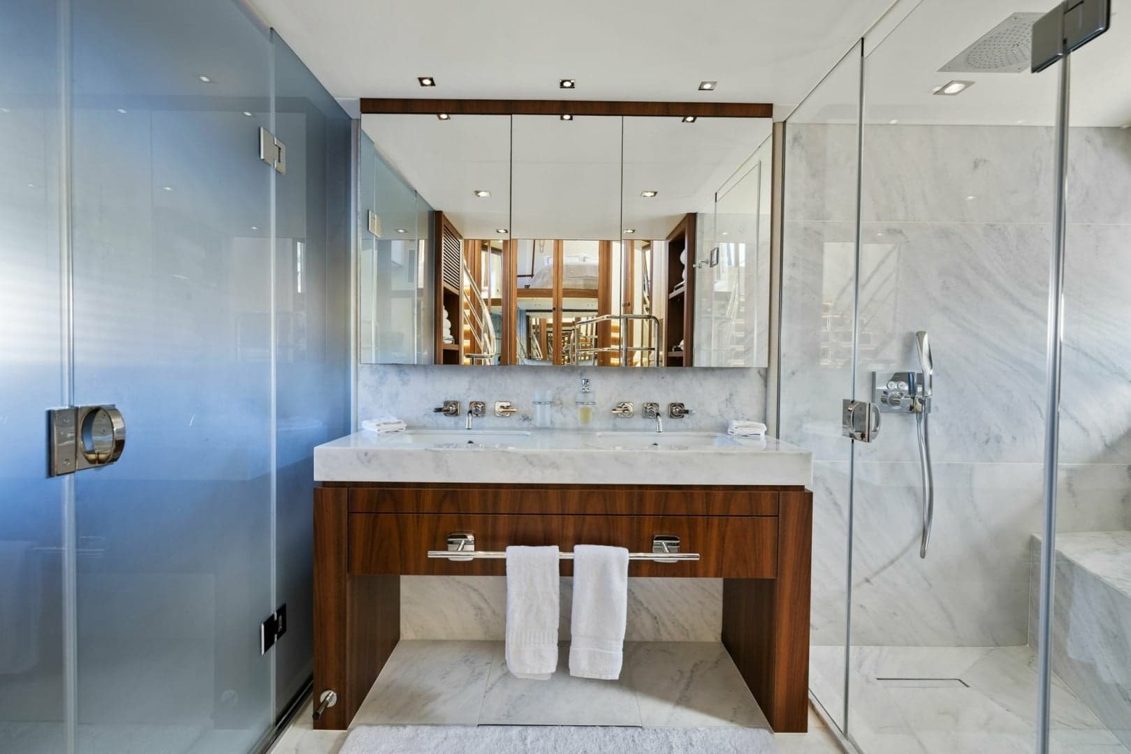 Master Ensuite Head