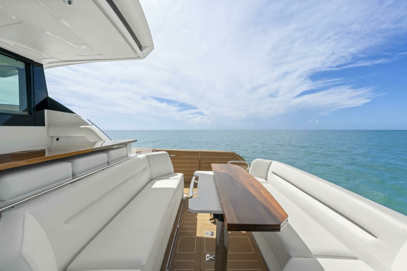 2023 Tiara Yachts EX 60